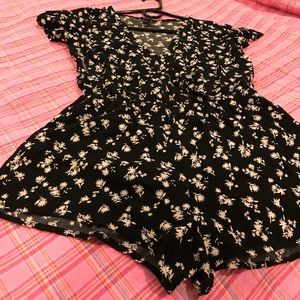 Daisy romper